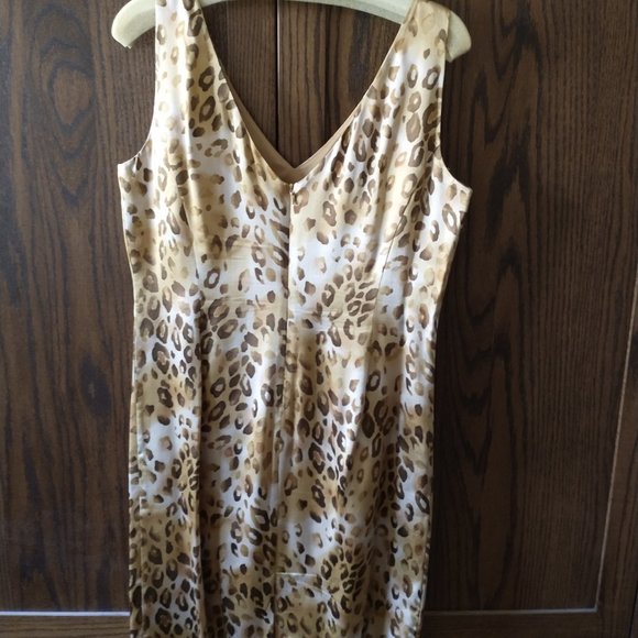 Silk leopard print sheath dress - Picture 2 of 3